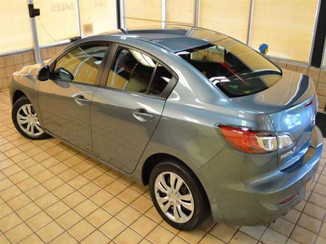 2013 Mazda Mazda3 i SV 4dr Sedan 5A